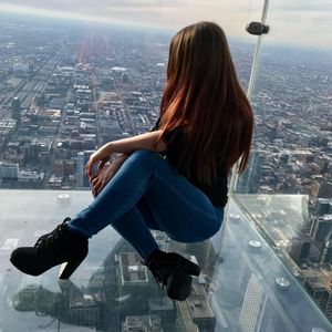 Meet your Posher, Markét